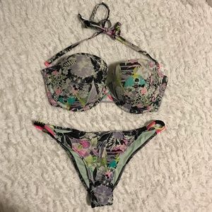 Victoria’s Secret Swimsuit Bikini